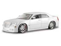 А/М Крайслер 300С HEMI 1:18