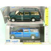 Машинка металлическая  CHEVROLET SUBURBAN 1:24 2001