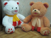 Игрушка мягкая мишка в морковном шарфике (80 см)